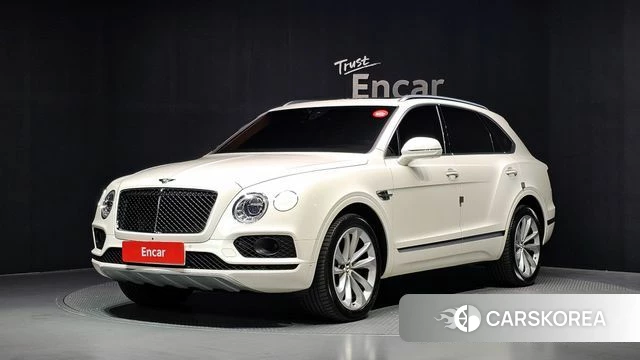 Bentley Bentayga 2019 Белый из Кореи