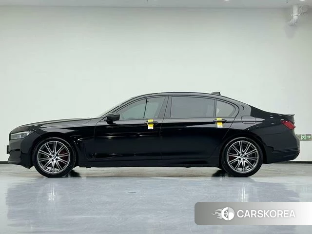 BMW 7 series 2021 Черный из Китая