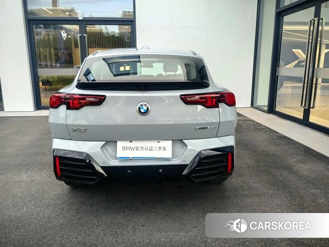 BMW X2 2024 Серебристо-серый из Китая