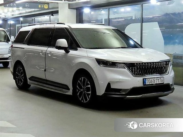 Kia Carnival 4th generation 2022 Белый из Кореи