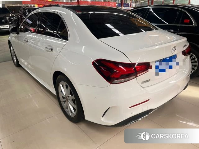 Mercedes-Benz A-Class 2021 Белый из Китая