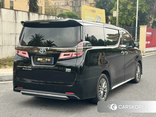 Toyota Vellfire 2023 Черный из Китая