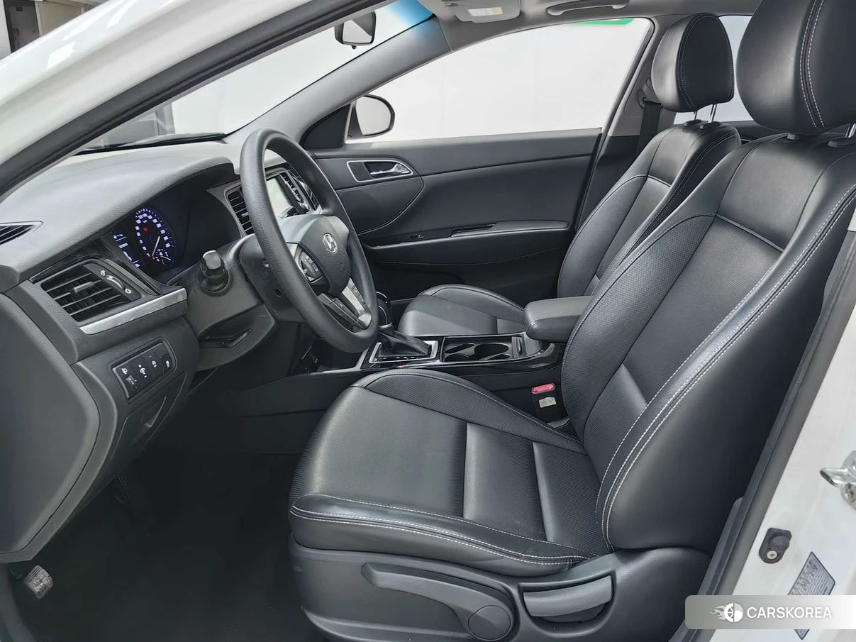 Hyundai Mistra 2019 Белый из Китая