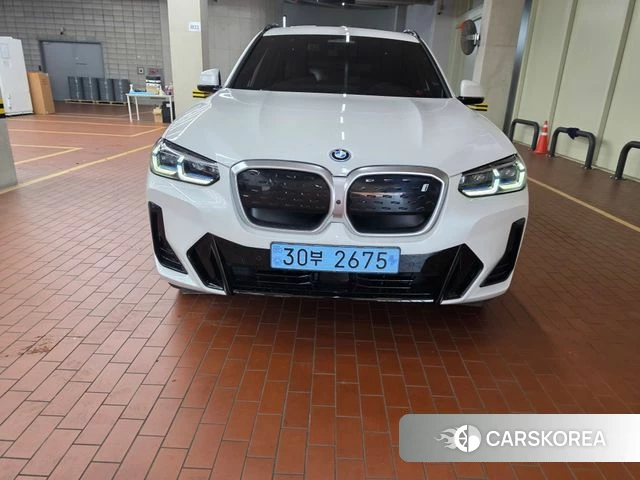 BMW iX3 2023 Белый из Кореи