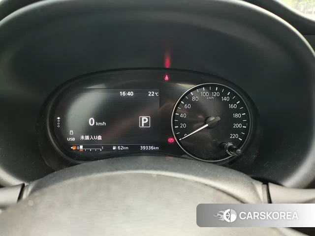 Nissan Kicks 2021 Белый из Китая