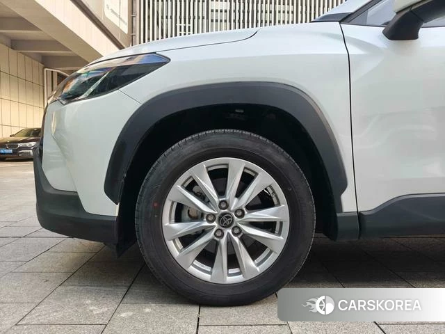 Toyota Corolla 2023 Белый из Китая