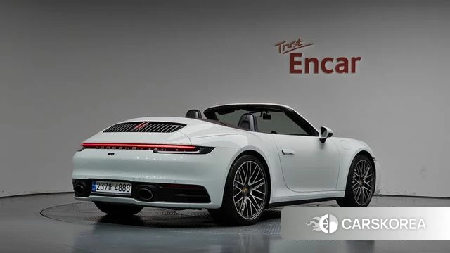 Porsche 911(992) 2024 Белый из Кореи