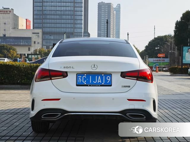 Mercedes-Benz A-Class 2021 Белый из Китая
