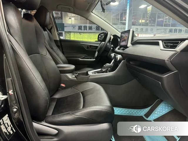 Toyota Wildlander 2021 Черный из Китая