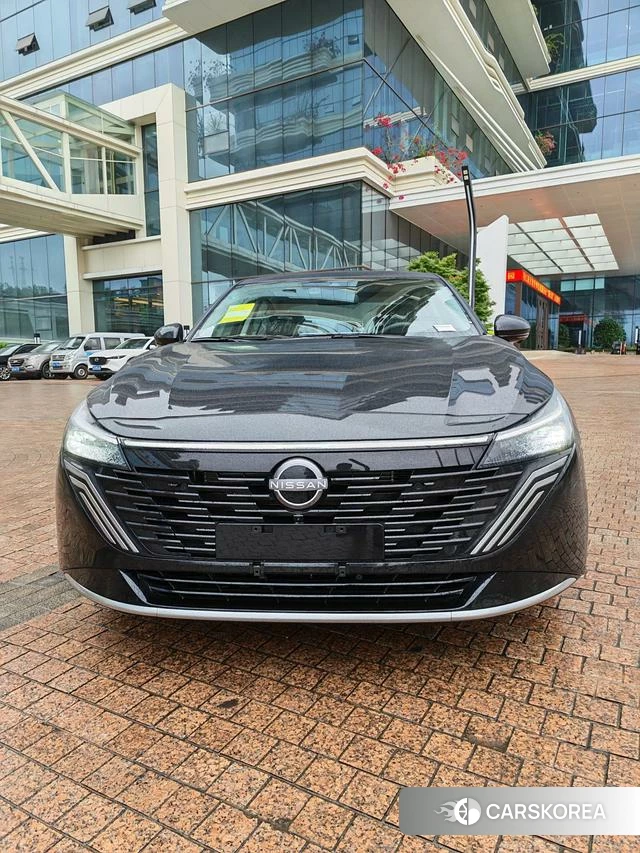 Nissan Altima 2026 Черный из Китая