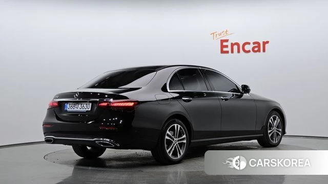 Mercedes-Benz E-Class W213 2023 Черный из Кореи