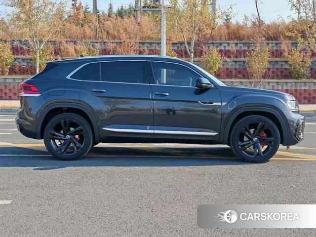 Volkswagen Teramont 2021 Темно-серый из Китая