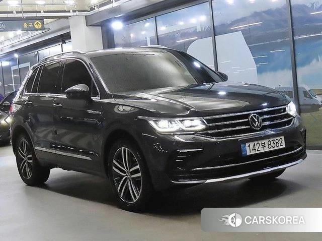 Volkswagen Tiguan second Generation 2022 Серый из Кореи