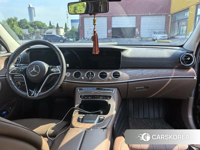 Mercedes-Benz E-Class 2022 Черный из Китая
