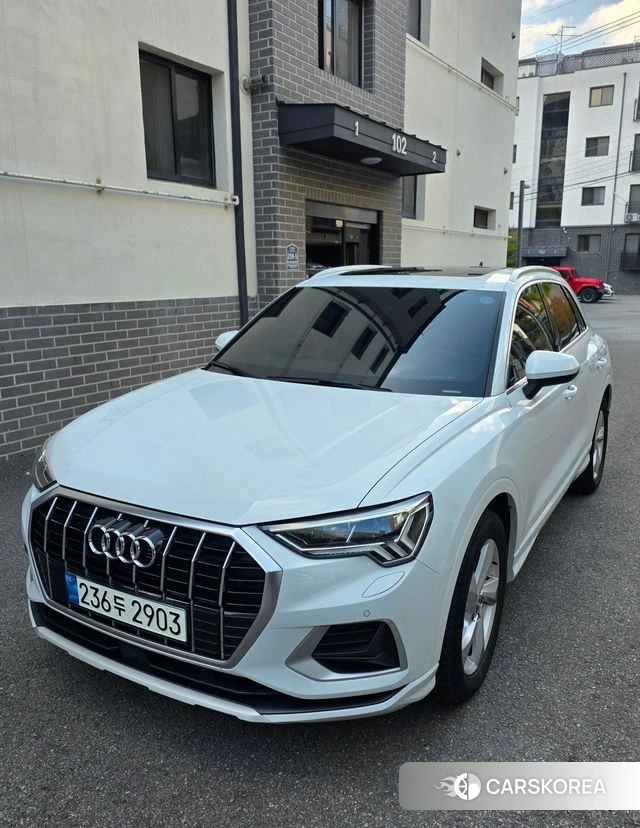 Audi Q3 (F3) 2020 Белый из Кореи