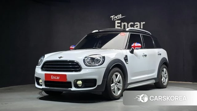 Mini Cooper Countryman 2019 Белый из Кореи