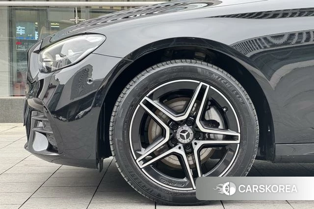 Mercedes-Benz E-Class 2022 Черный из Китая