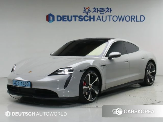 Porsche Taycan 2021 Серебристо-серый из Кореи
