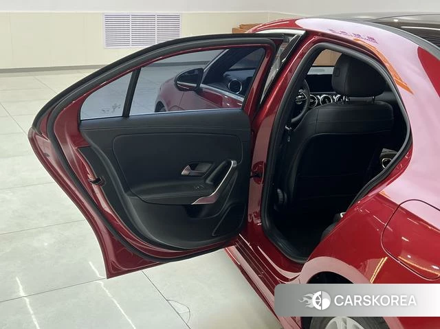 Mercedes-Benz A-Class 2021 Красный из Китая