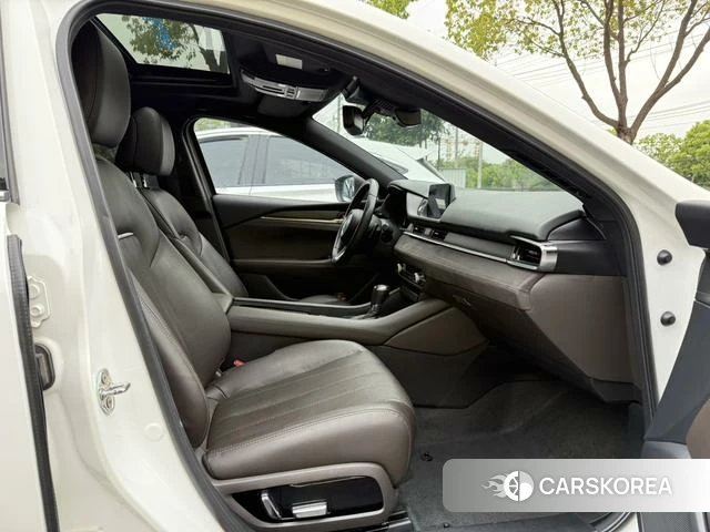 Mazda Atenza 2021 Белый из Китая