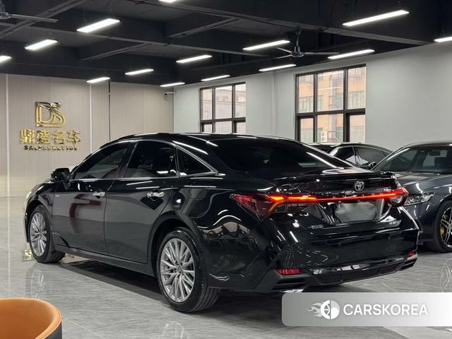 Toyota Avalon 2025 Черный из Китая