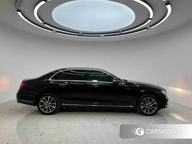 Mercedes-Benz E-Class 2020 Черный из Китая