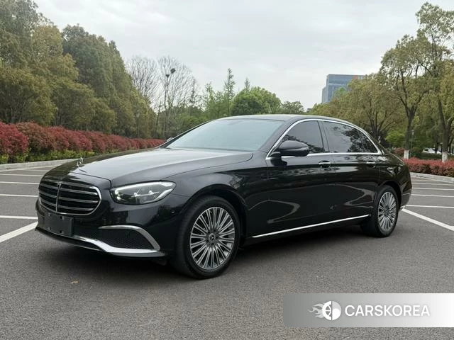 Mercedes-Benz E-Class 2023 Черный из Китая