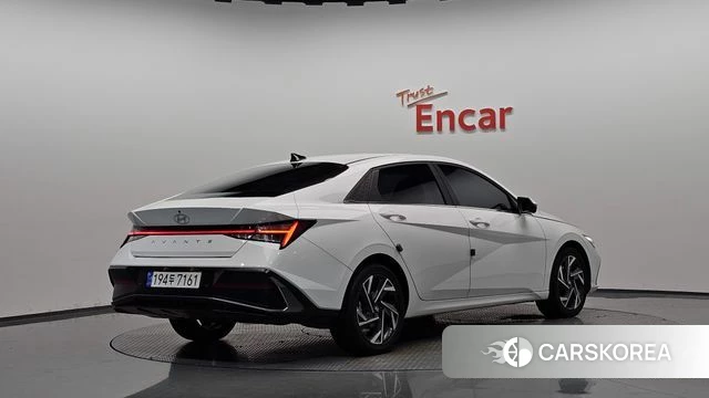 Hyundai The New Avante Hybrid (CN7) 2025 Белый из Кореи