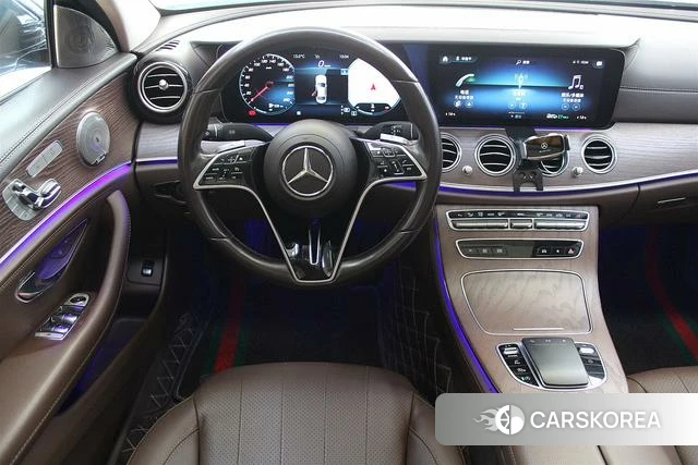Mercedes-Benz E-Class 2021 Черный из Китая