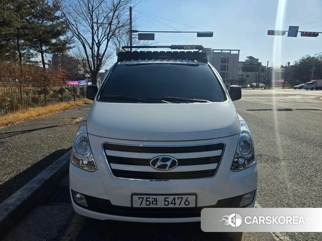 Hyundai Grand Starex 2018 Белый из Кореи