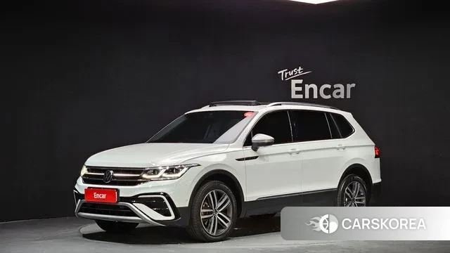 Volkswagen Tiguan Allspace 2023 Белый из Кореи