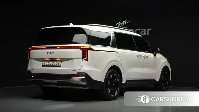 Kia The New Carnival 4th Generation 2025 Белый из Кореи