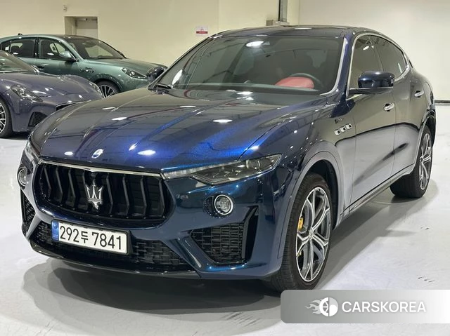 Maserati Levante 2023 Синий из Кореи