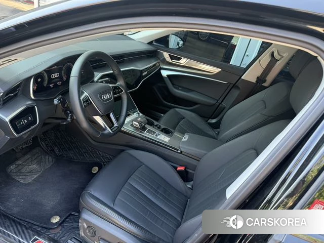 Audi A6 2022 Черный из Китая