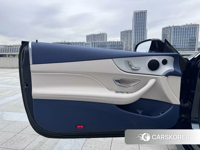 Mercedes-Benz E-Class 2023 Зеленый из Китая