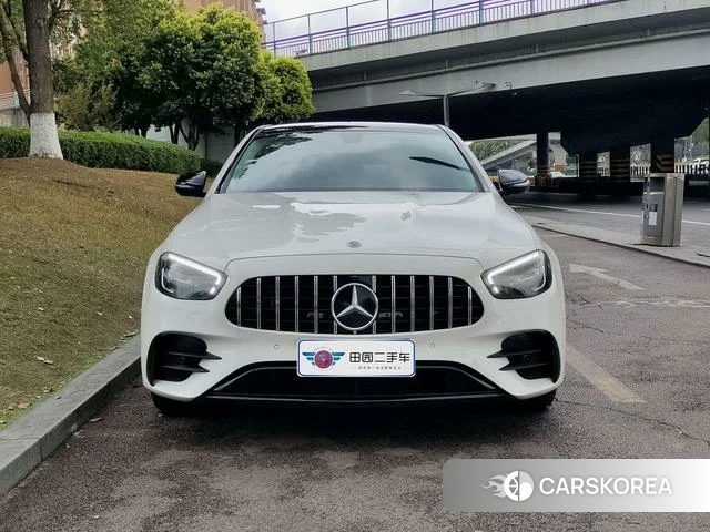 Mercedes-Benz E-Class 2024 Белый из Китая