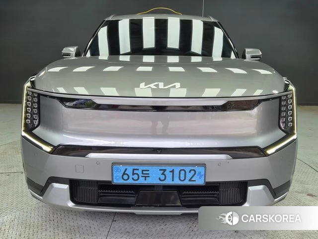 Kia EV9 2023 Серебристо-серый из Кореи