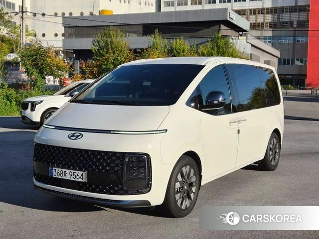 Hyundai Staria 2024 Белый из Кореи