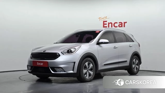 Kia Niro 2018 Серебряный из Кореи