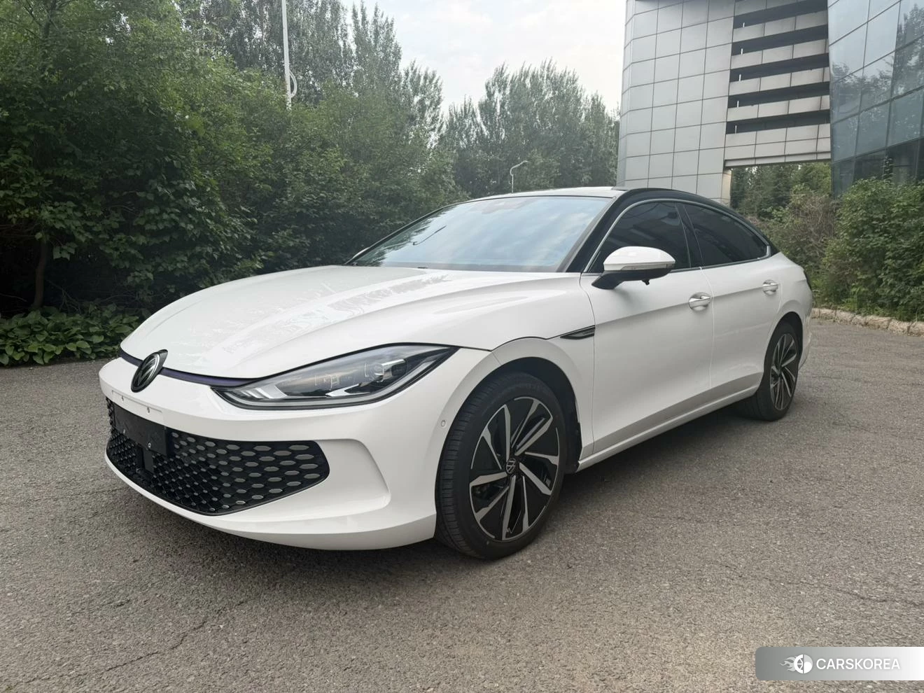 Volkswagen Lamando 2022 Белый из Китая