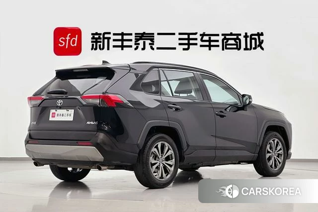 Toyota RAV4 2024 Черный из Китая