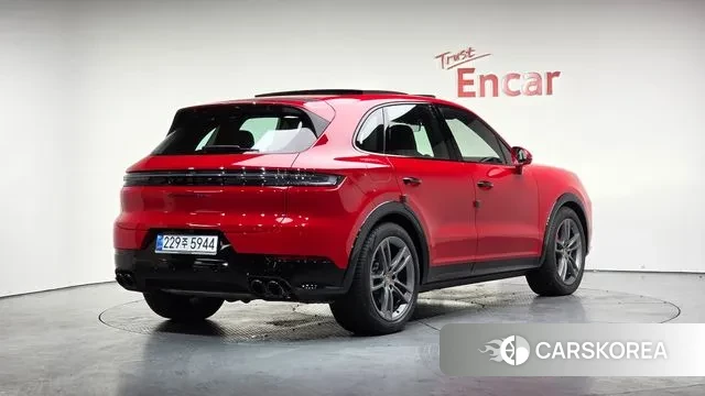 Porsche Cayenne (PO536) 2025 Красный из Кореи