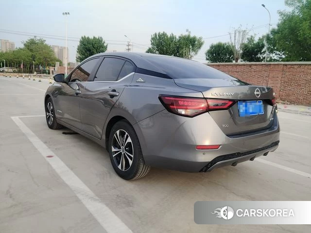 Nissan Sylphy 2022 Темно-серый из Китая