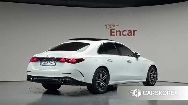 Mercedes-Benz E-Class W214 2025 Белый из Кореи