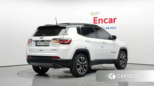 Jeep Compass 2nd Generation 2022 Белый из Кореи
