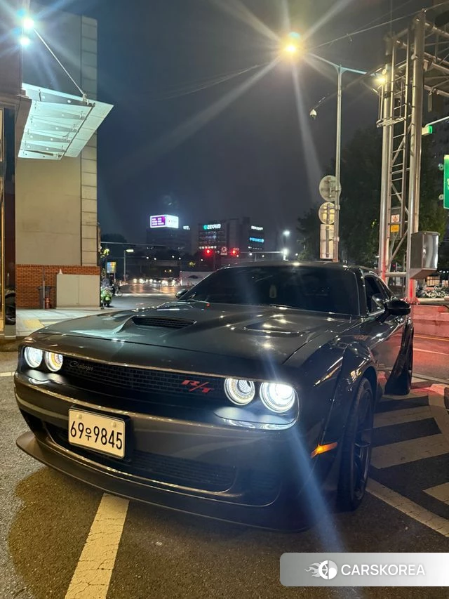 Dodge Challenger 2021 Серый из Кореи
