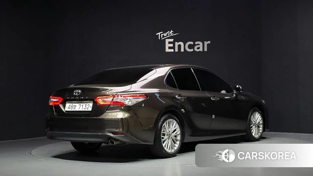 Toyota Camry (XV70) 2018 Серый из Кореи