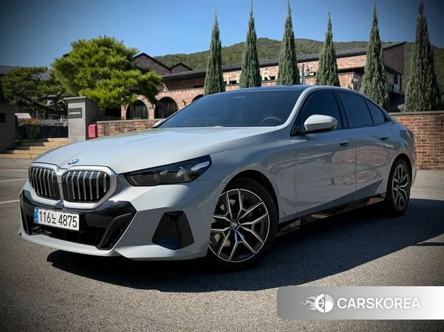 BMW 5 Series (G60) 2026 Коричневый из Кореи