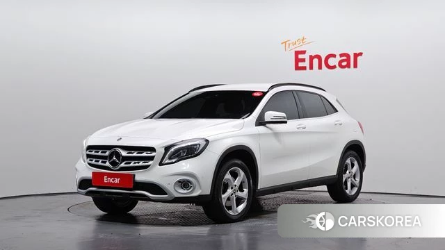 Mercedes-Benz GLA-Class X156 2019 Белый из Кореи
