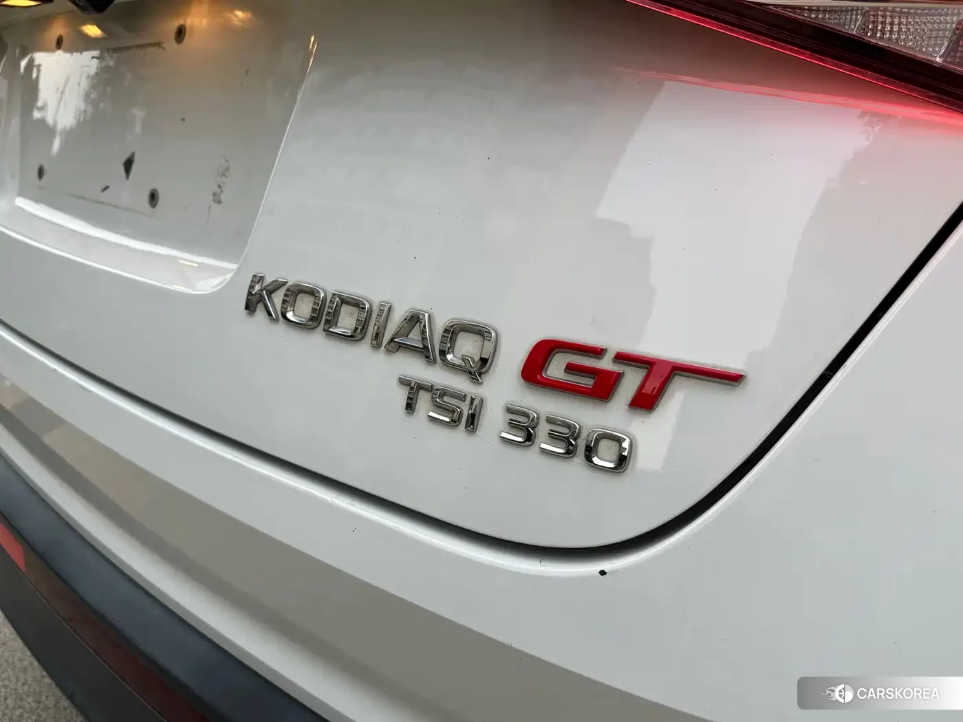 Skoda Kodiaq 2021 Белый из Китая